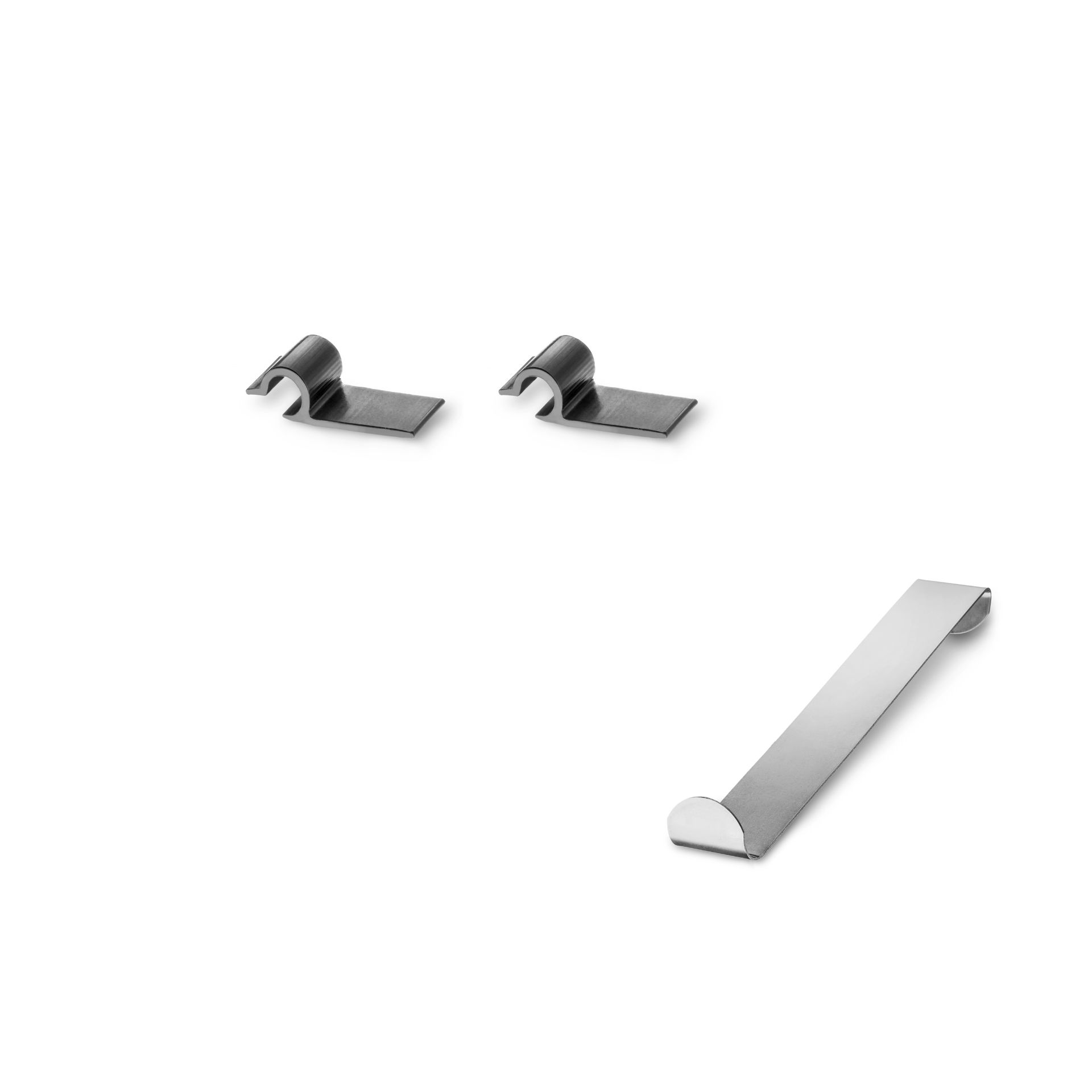 ein Halterset mit Einbauhilfe für Mazda CX60